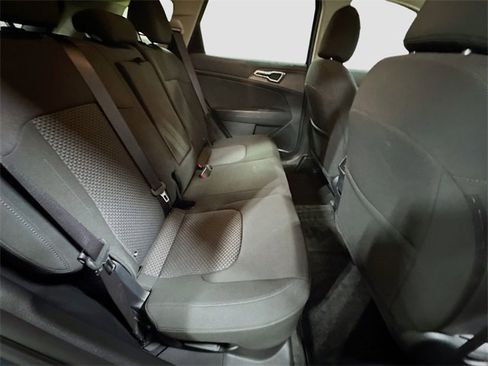 Used 2023 Kia Sportage LX image 29
