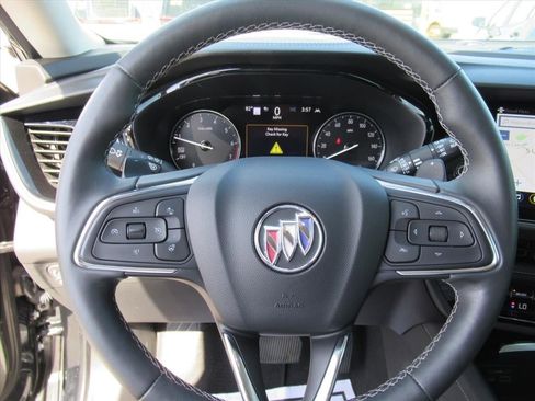 Used 2023 Buick Envision Avenir FWD image 22