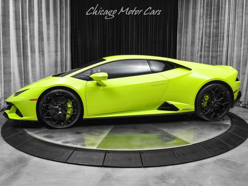 Used 2020 Lamborghini Huracan EVO image 1