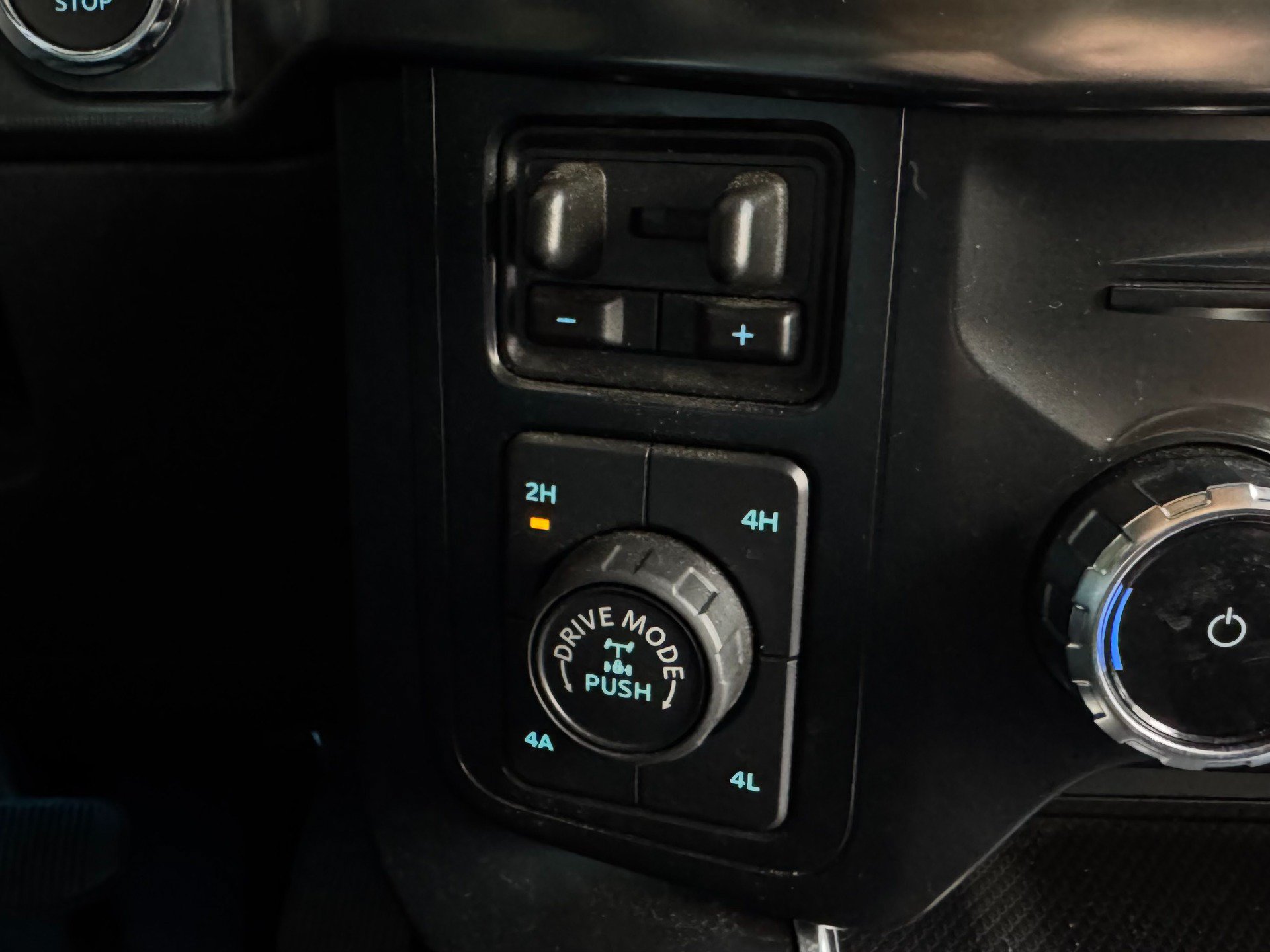 Used 2024 Ford F150 Raptor AWD/4WD image 35