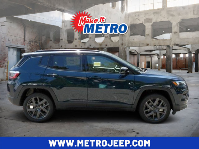 New 2026 Jeep Compass Limited w/ Sun, Sound & Navigation Group AWD/4WD image 1