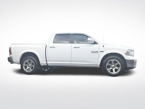 Used 2018 RAM 1500 Laramie image 32