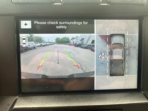 Used 2018 Ford F150 Lariat w/ Equipment Group 502A Luxury AWD/4WD image 25