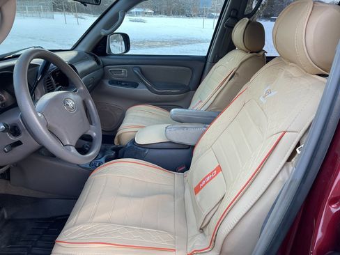 Used 2004 Toyota Sequoia SR5 image 20