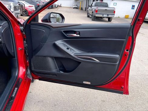 Used 2022 Toyota Avalon XLE w/ Moonroof Package image 22