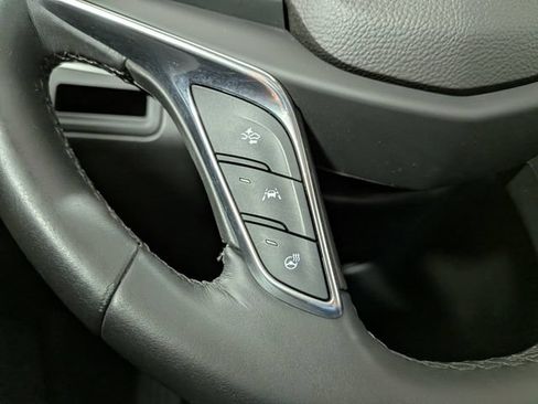 Used 2017 Cadillac XT5 Luxury w/ Driver Awareness Package FWD image 8