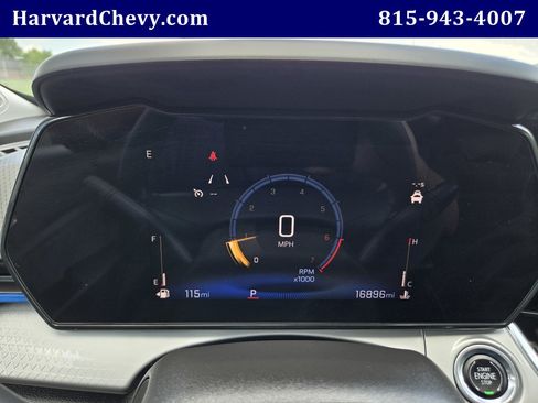 Certified 2025 Chevrolet Trax LT FWD image 22