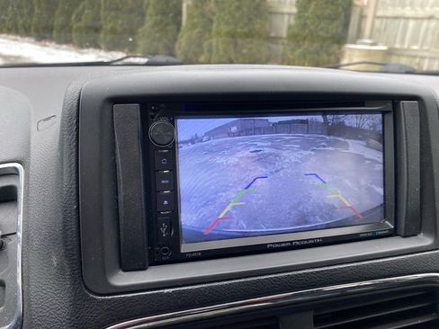 Used 2014 Dodge Grand Caravan SXT image 13