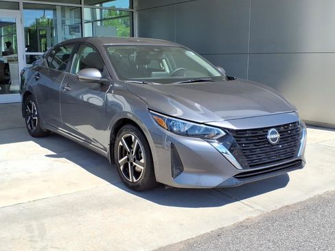 Used 2024 Nissan Sentra SV FWD image 1