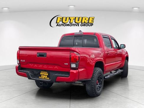 Used 2021 Toyota Tacoma SR image 4