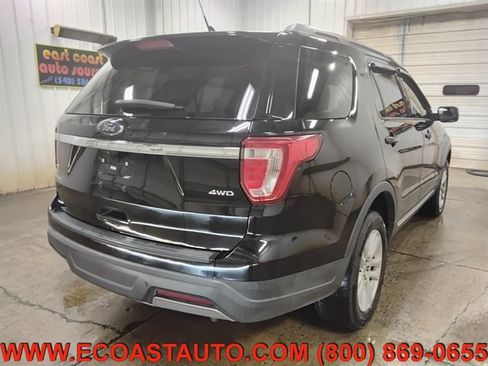 Used 2019 Ford Explorer XLT w/ Equipment Group 201A AWD/4WD image 3
