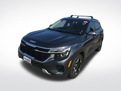 Used 2025 Kia Seltos EX w/ EX Sunroof Package AWD/4WD image 3