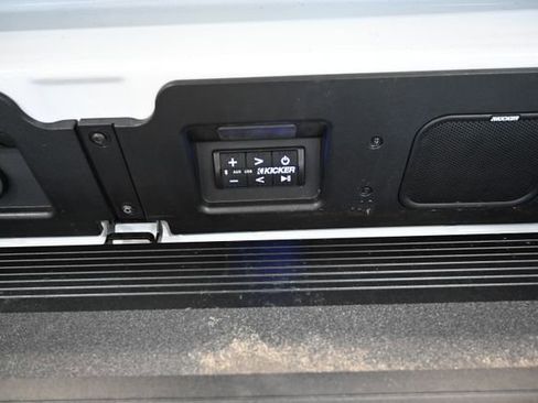 Used 2025 GMC Sierra 1500 AT4X AWD/4WD image 9