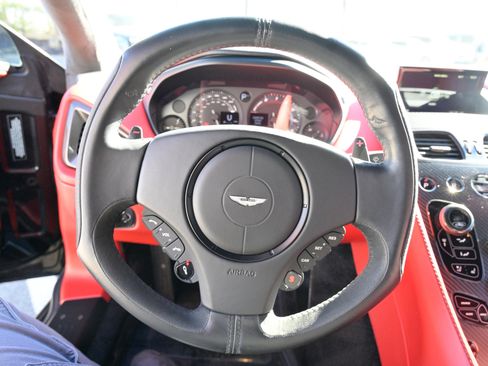 Used 2014 Aston Martin Vanquish Coupe image 22