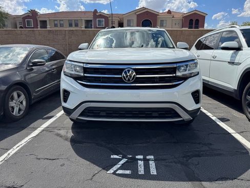 Used 2021 Volkswagen Atlas SE FWD image 2