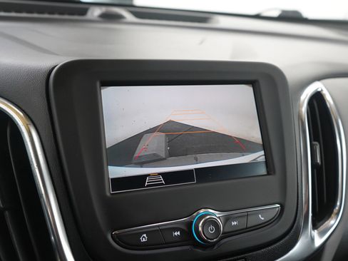 Used 2022 Chevrolet Equinox LS w/ LS Convenience Package image 23