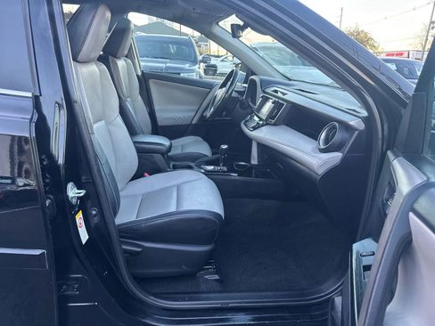 Used 2016 Toyota RAV4 Limited image 26