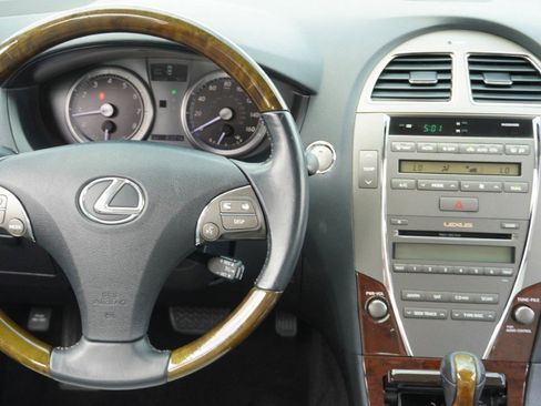 Used 2010 Lexus ES 350 image 28