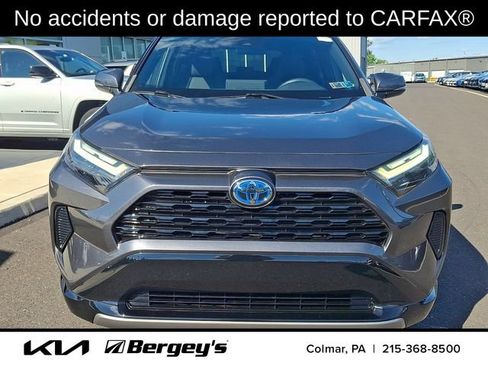 Used 2022 Toyota RAV4 SE w/ Convenience Package AWD/4WD image 2