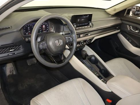Used 2025 Honda Accord SE image 22