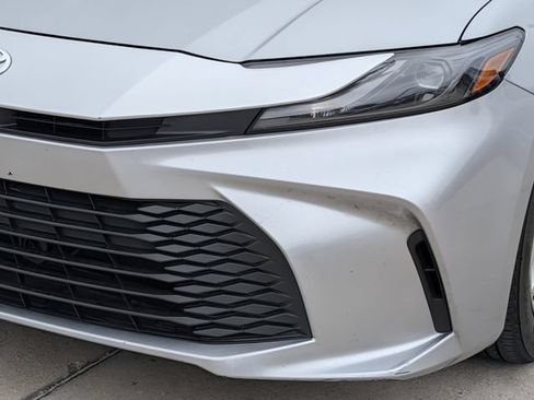 Used 2025 Toyota Camry LE FWD image 3