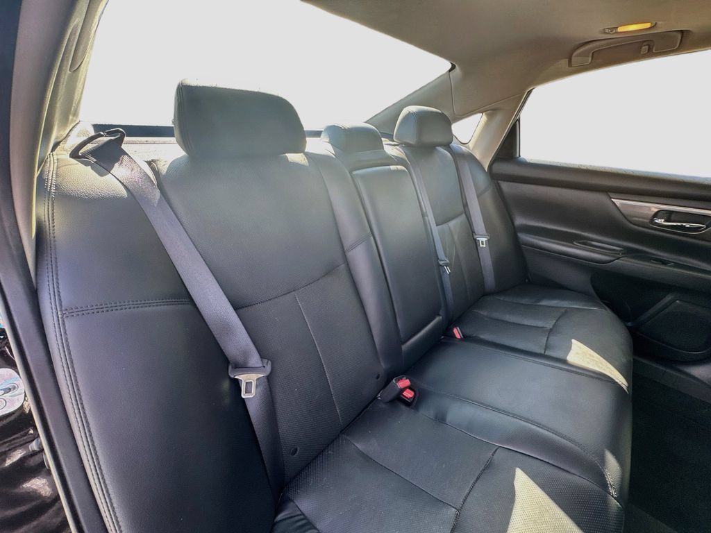 Used 2014 Nissan Altima 2.5 SL w/ Technology Package FWD image 27