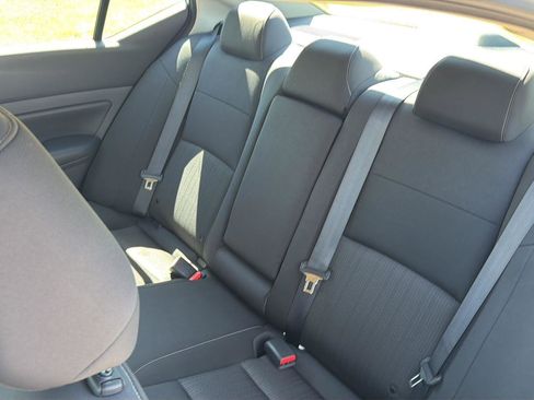 Used 2022 Nissan Altima 2.5 S FWD image 30