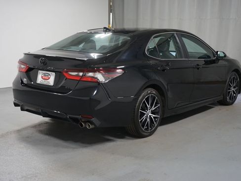 Certified 2024 Toyota Camry SE image 8