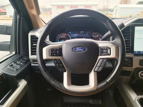 Used 2022 Ford F250 Lariat w/ Lariat Ultimate Package image 10