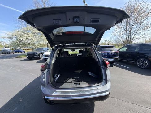 New 2026 Nissan Rogue Platinum w/ Platinum Premium Package AWD/4WD image 23