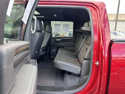 Used 2024 Chevrolet Silverado 2500 High Country w/ High Country Premium Package image 21