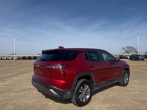 Used 2026 Chevrolet Equinox LT image 22