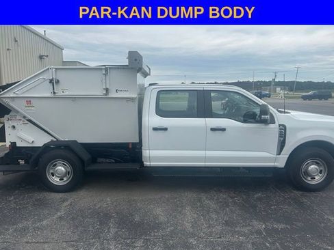 Used 2023 Ford F250 XL RWD image 2