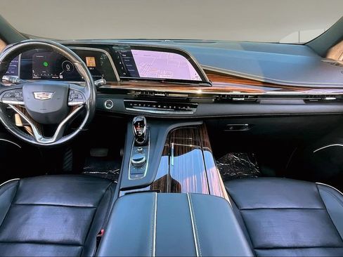 Used 2023 Cadillac Escalade ESV Premium Luxury AWD/4WD image 15