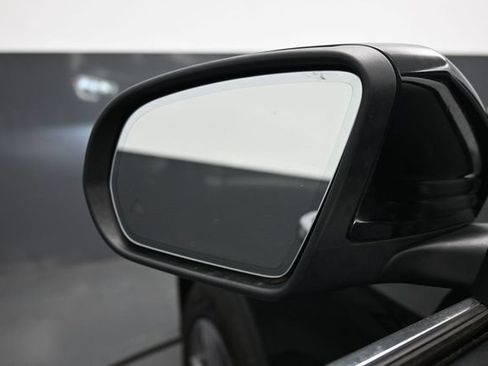 Used 2021 Mercedes-Benz GLC 300 4MATIC w/ Premium Package image 4