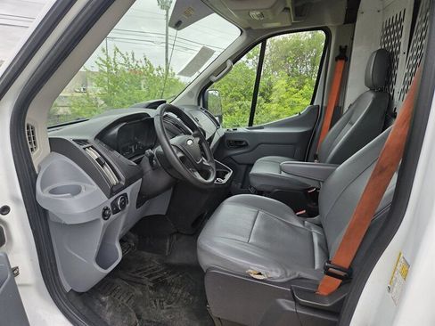 Used 2019 Ford Transit 150 148 Medium Roof RWD image 10