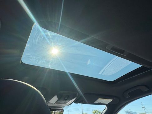 Used 2025 INFINITI QX55 Essential image 10