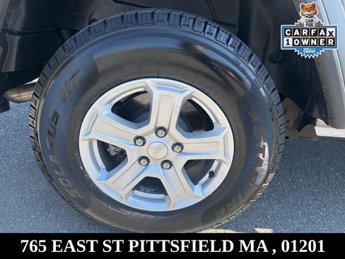 Used 2020 Jeep Wrangler Unlimited Sport S image 25