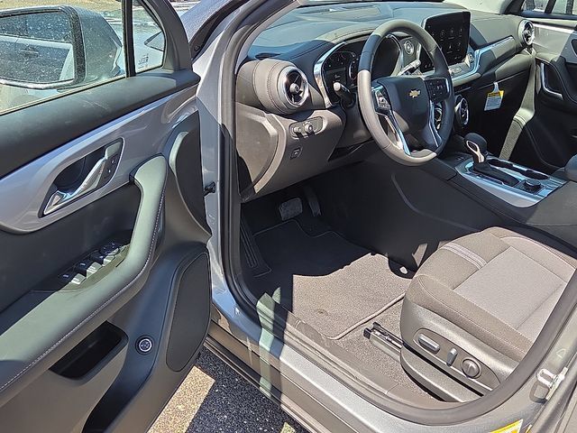 New 2026 Chevrolet Blazer LT w/ Convenience Package AWD/4WD image 10