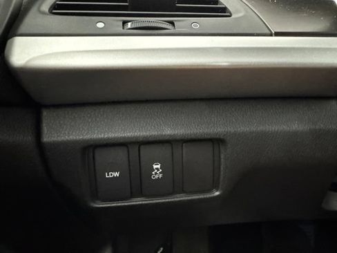 Used 2013 Honda Crosstour EX-L image 19