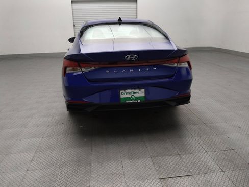 Used 2023 Hyundai Elantra SEL w/ Convenience Package FWD image 6