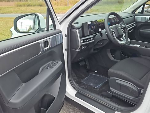 New 2026 Hyundai Santa Fe SE image 10