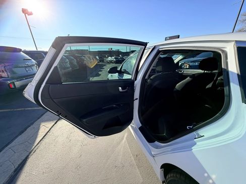 Used 2019 Kia Optima LX image 24