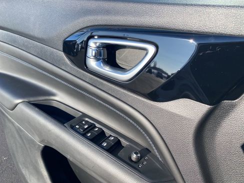 New 2026 Jeep Compass Latitude image 15