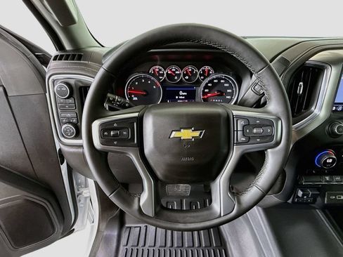 Used 2021 Chevrolet Silverado 2500 LT w/ Fleet Comfort Package AWD/4WD image 11