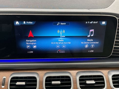 Used 2022 Mercedes-Benz GLS 450 4MATIC image 21