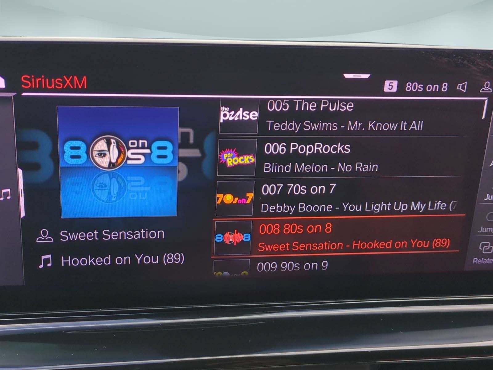 Used 2024 BMW 840i Convertible w/ Driving Assistance Package RWD image 19