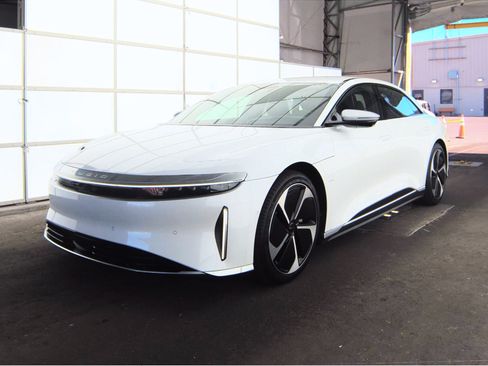 Used 2025 Lucid Air Grand Touring AWD/4WD image 2