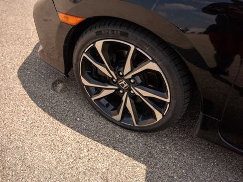 Used 2018 Honda Civic Si image 12