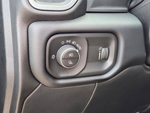 New 2026 RAM 2500 Big Horn AWD/4WD image 8